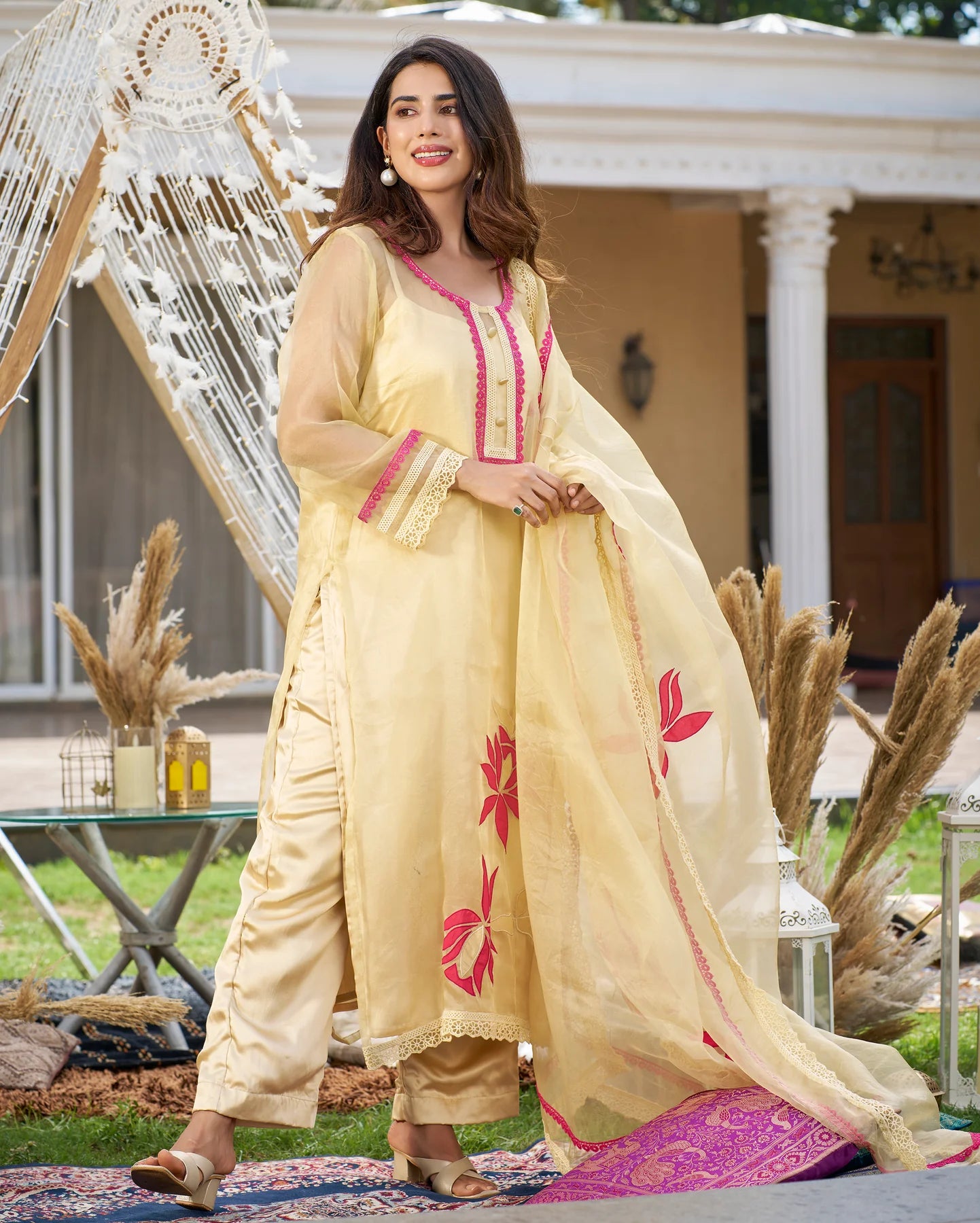 Yami Organza Kurta Set