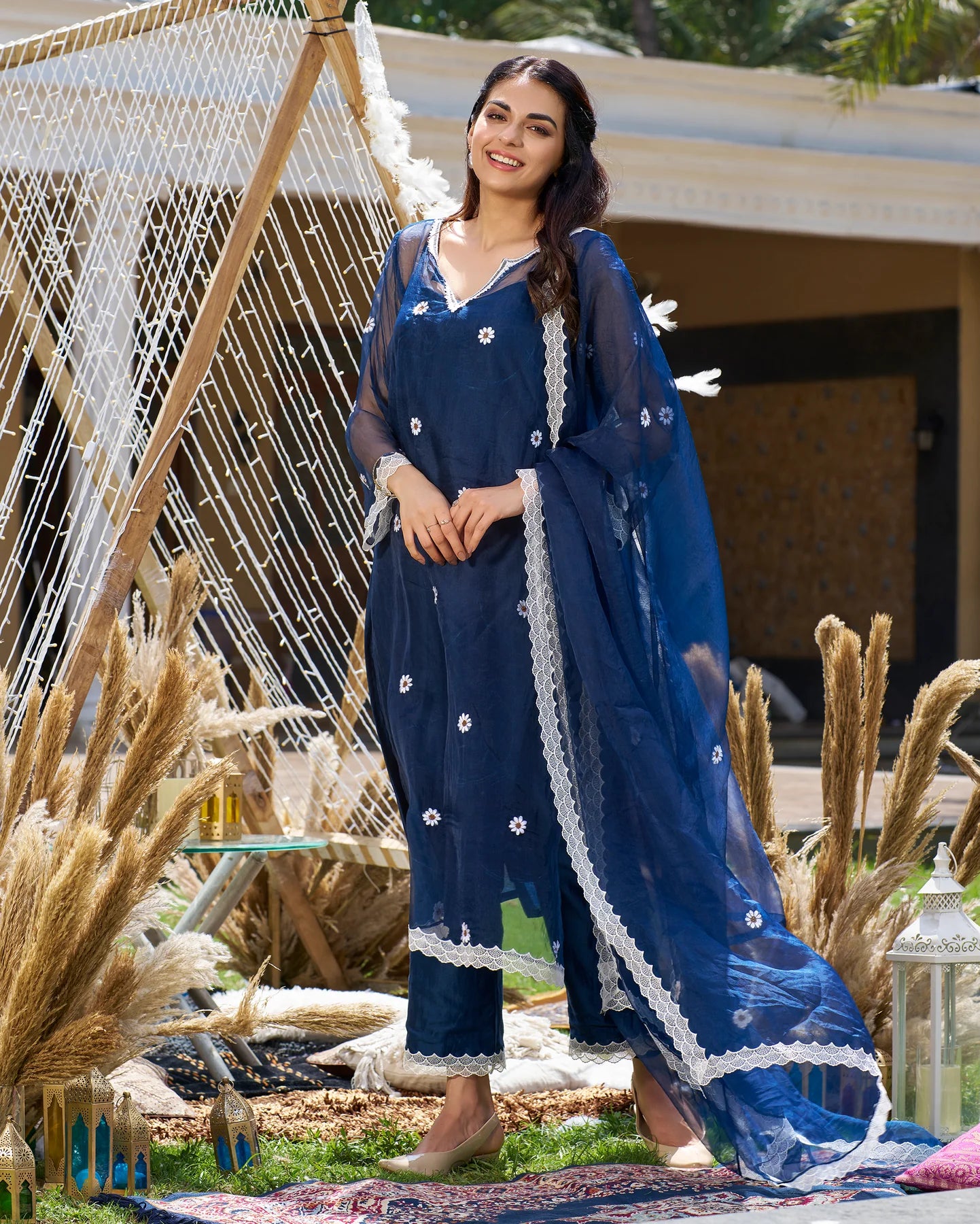 Raffia Embroidered Kurta Set